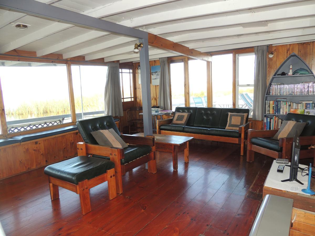 Ps Federal Retreat Paddle Steamer 古尔瓦 外观 照片