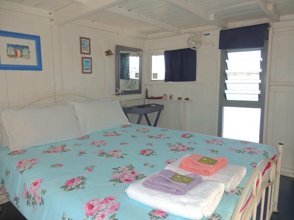 Ps Federal Retreat Paddle Steamer 古尔瓦 外观 照片